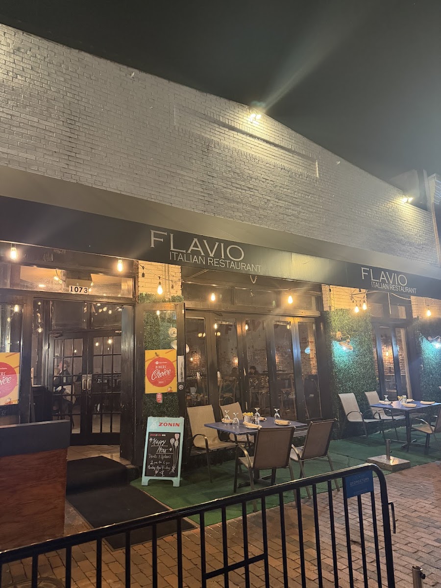 Flavio Restaurant Dc-3
